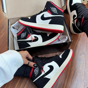 Air Jordan 1 High Chicago