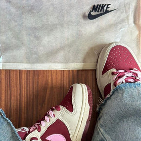 Dunk Low Bordô