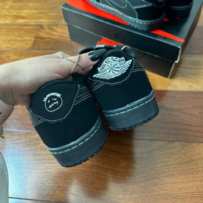 Air Jordan x Travis Scott "Phantom"